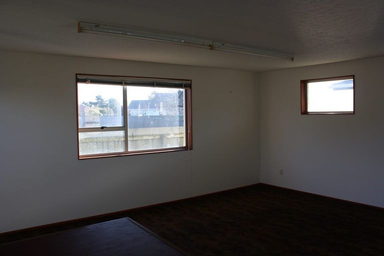 Photo of property in 19 Ontario Place, Wainoni, Christchurch, 8061