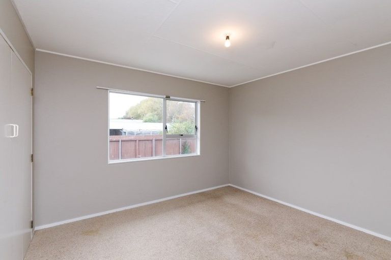 Photo of property in 40 Geraldine Crescent, Cloverlea, Palmerston North, 4412