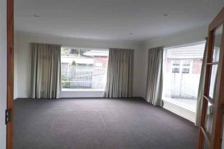 Photo of property in 21 Centaurus Road, Cashmere, Christchurch, 8022