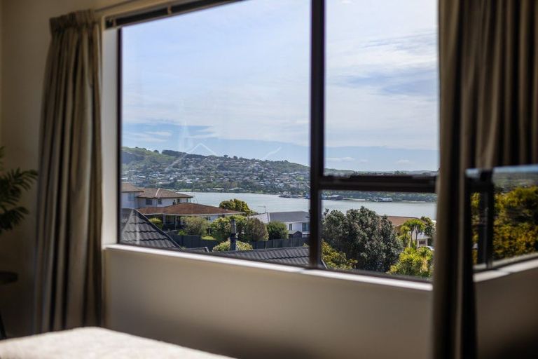Photo of property in 9 Kinnel Grove, Papakowhai, Porirua, 5024