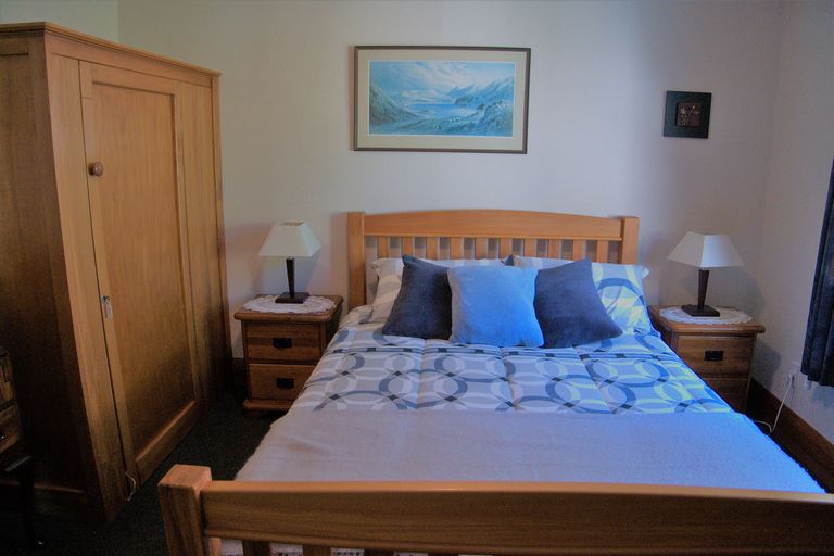 Photo of property in 2 Milford Street, Moeraki, Palmerston, 9482