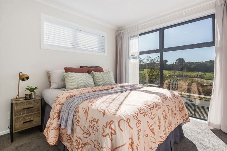 Photo of property in 3a Koreke Close, Kenepuru, 5022