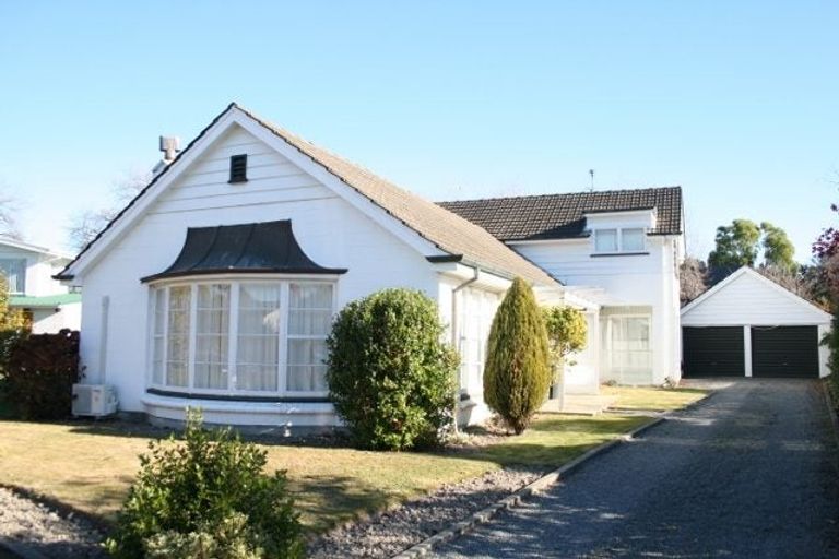 Photo of property in 1/23 Tuirau Place, Ilam, Christchurch, 8041