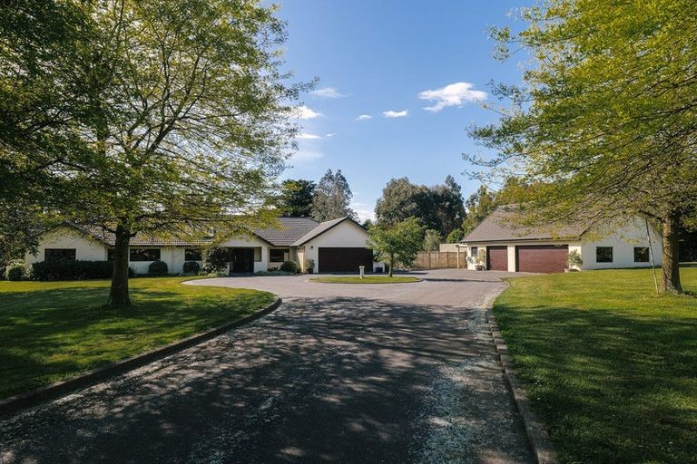 Photo of property in 45 Dobsons Lane, Kelvin Grove, Palmerston North, 4470
