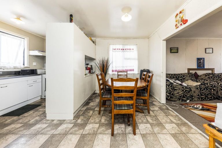 Photo of property in 116 Clayton Avenue, Otara, Auckland, 2023