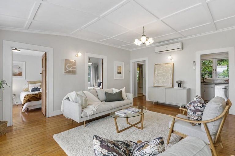 Photo of property in 70 Pleasant Road, Glen Eden, Auckland, 0602