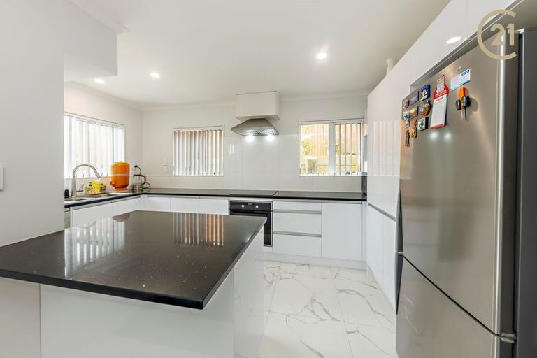 Photo of property in 14 Buller Crescent, Manurewa, Auckland, 2102