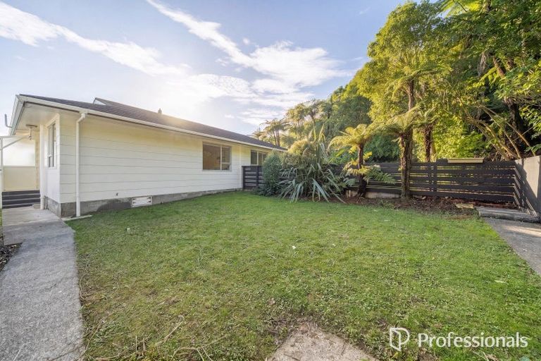 Photo of property in 180 Major Drive, Kelson, Lower Hutt, 5010