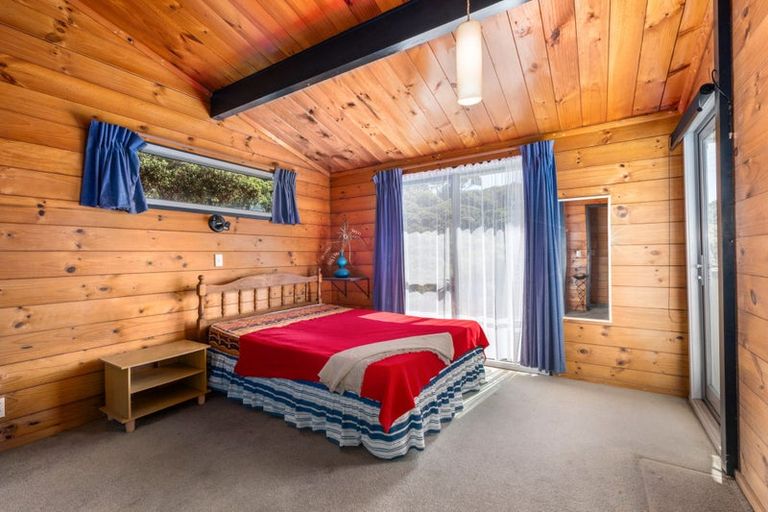 Photo of property in 6 Rawhiti Road, Pukerua Bay, 5026