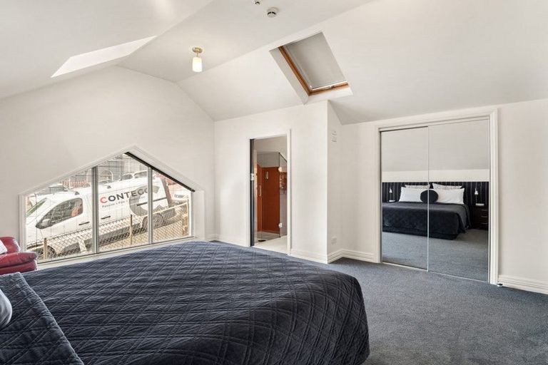 Photo of property in 2/81 Moray Place, Dunedin Central, Dunedin, 9016