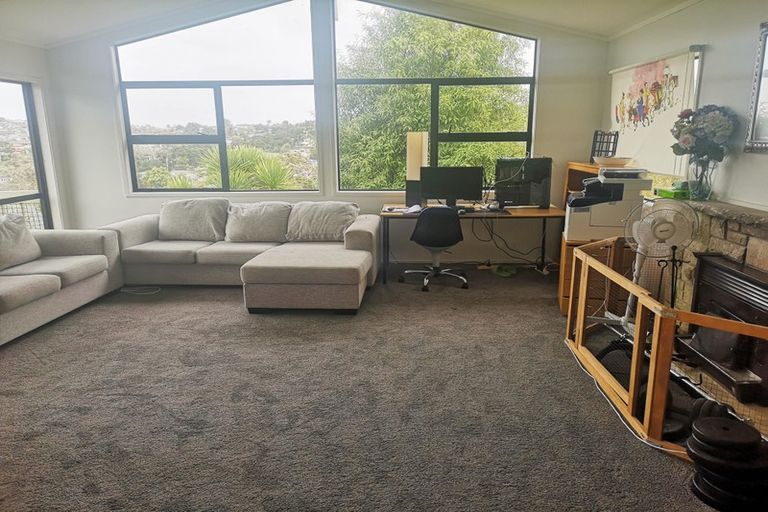 Photo of property in 67 Lynden Avenue, Hillcrest, Auckland, 0627