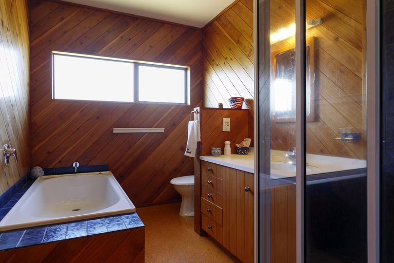 Photo of property in 20 Golders Place, Richmond Heights, Taupo, 3330