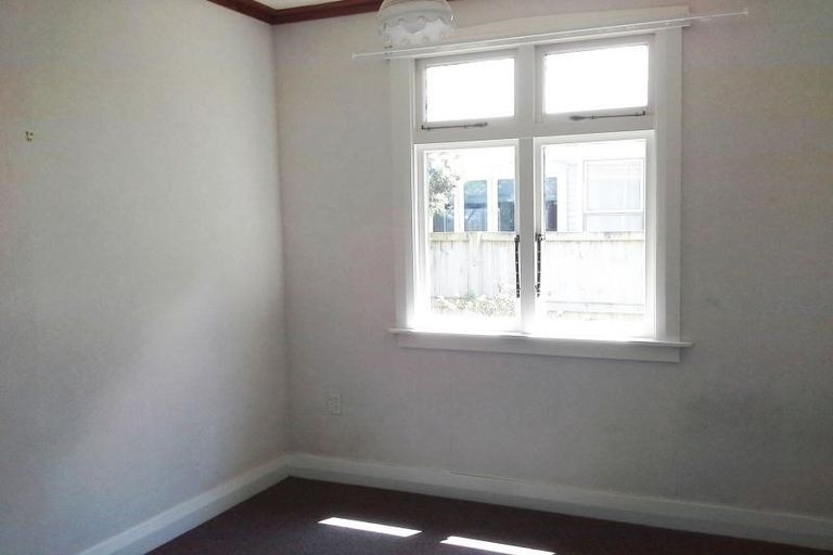 Photo of property in 1 Havelock Street, Opunake, 4616