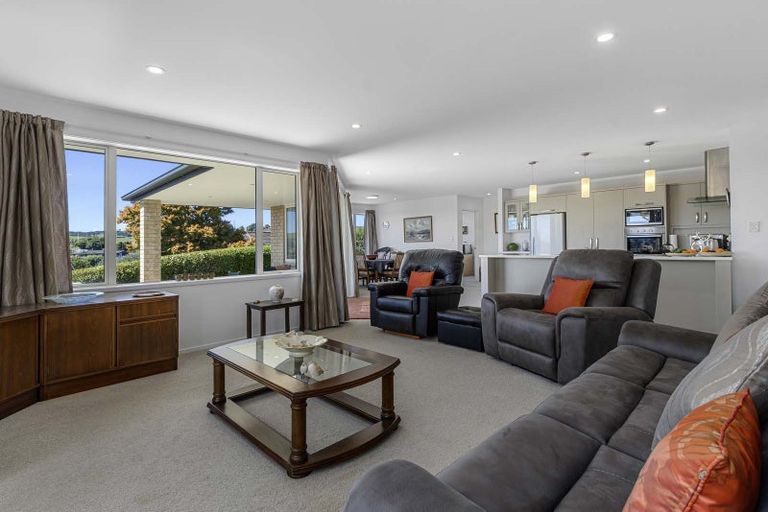 Photo of property in 6 Buxton Place, Ohauiti, Tauranga, 3112