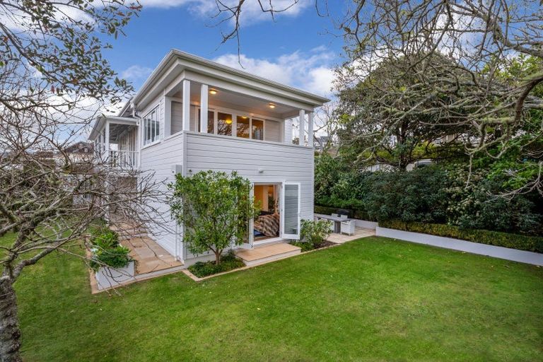 Photo of property in 73 Hinemoa Street, Birkenhead, Auckland, 0626