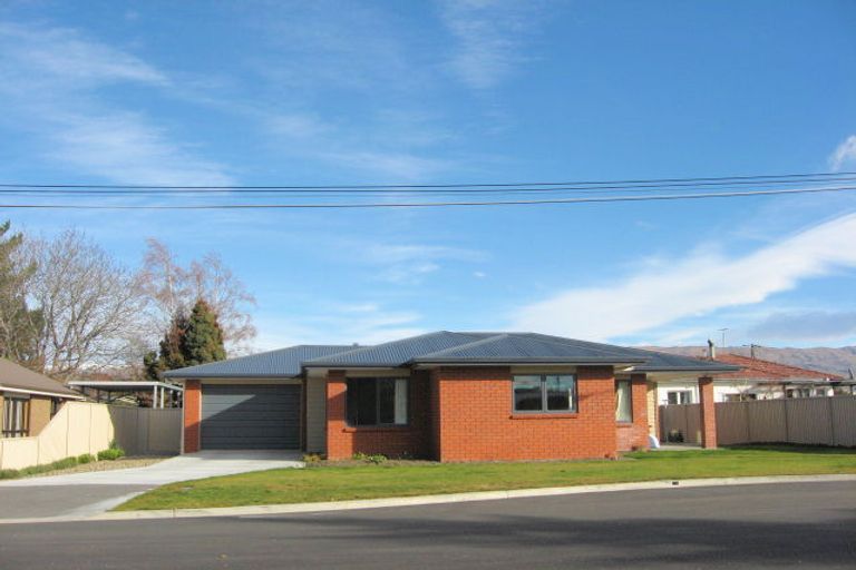 Photo of property in 14 Schaumann Street, Alexandra, 9320