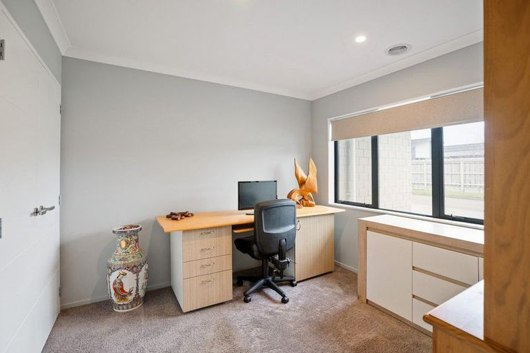 Photo of property in 83 Kotuku Drive, Paraparaumu Beach, Paraparaumu, 5032