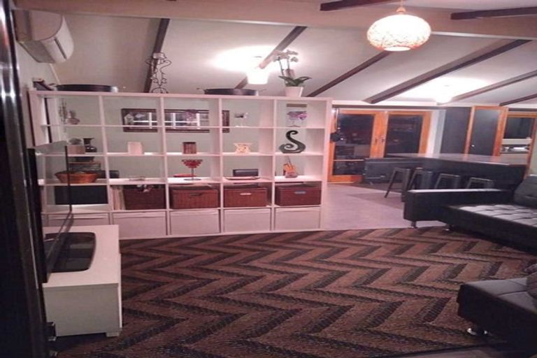 Photo of property in 252 Sturges Road, Henderson, Auckland, 0612