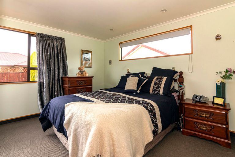 Photo of property in 71 Temple Crescent, Gleniti, Timaru, 7910