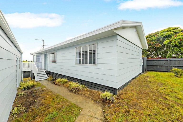 Photo of property in 4 Kepler Place, Clover Park, Auckland, 2019
