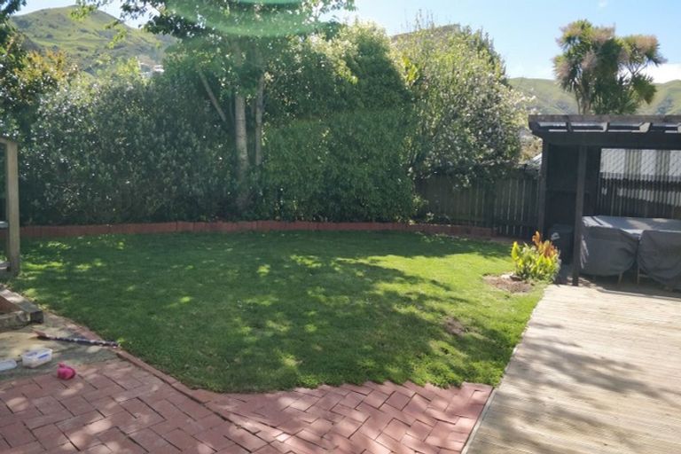 Photo of property in 17 Mallard Grove, Churton Park, Wellington, 6037
