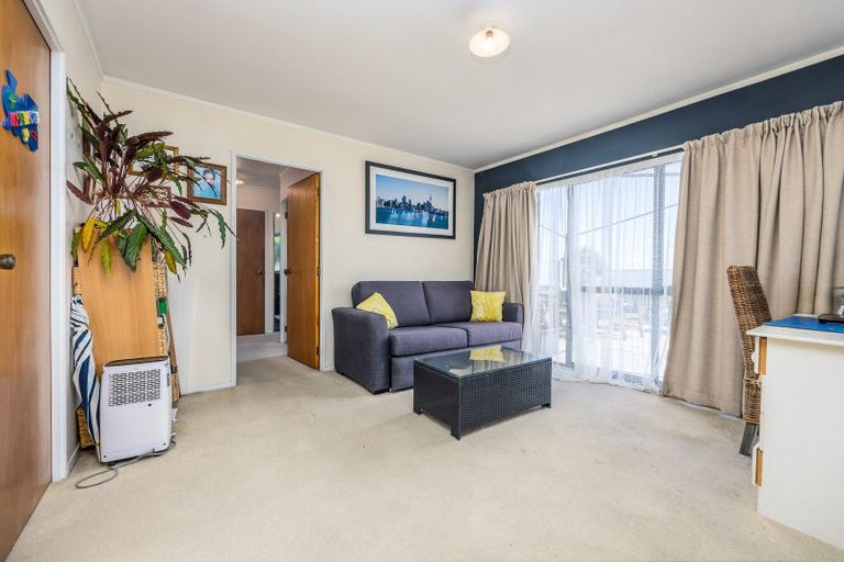 Photo of property in 9 Crail Court, Totara Heights, Auckland, 2105