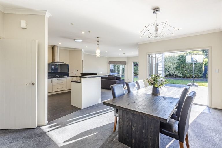 Photo of property in 3 Peppertree Glade, Kelvin Grove, Palmerston North, 4414