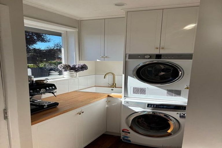 Photo of property in 3 Elliott Crescent, Havelock North, 4130