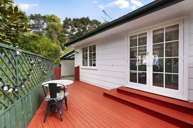 Photo of property in 30 Glencourt Place, Glenfield, Auckland, 0629