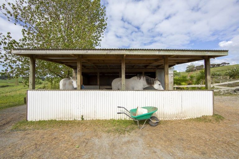 Photo of property in 39 Lara Lane, Kaiwaka, 0573