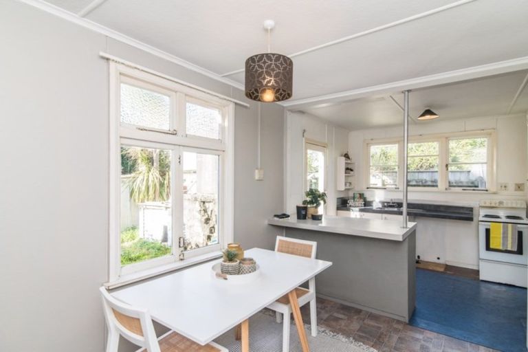 Photo of property in 87 The Esplanade, Raumati South, Paraparaumu, 5032