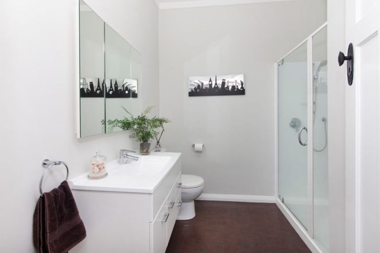 Photo of property in 8 Pine Street, Mount Eden, Auckland, 1041