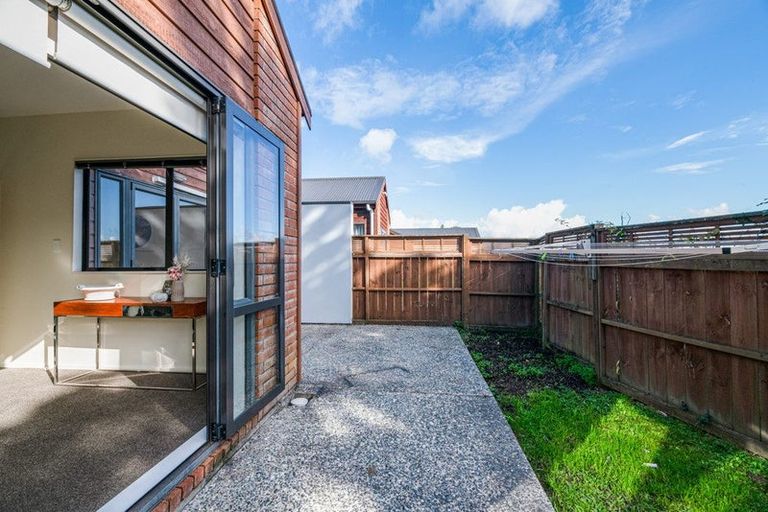 Photo of property in 20/167 Whitney Street, Blockhouse Bay, Auckland, 0600