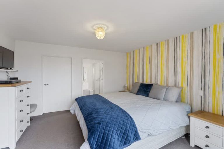 Photo of property in 4 Fearne Drive, Woodend, 7610