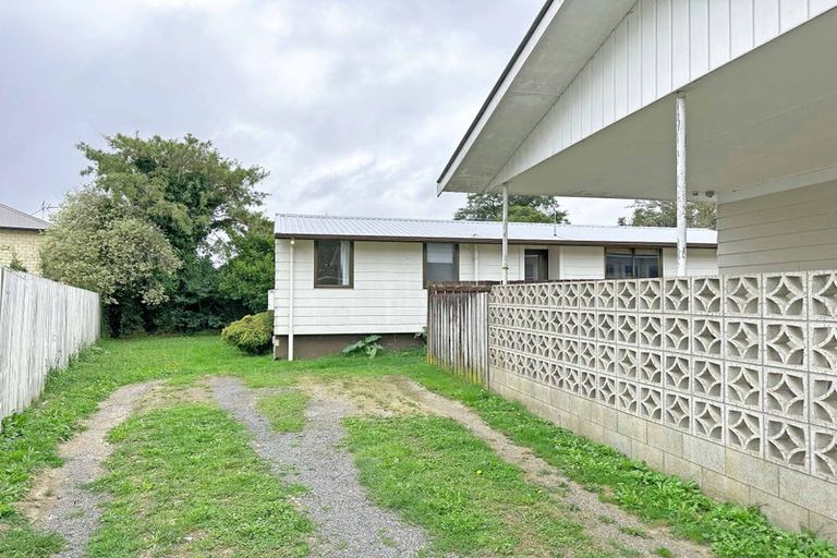 Photo of property in 61a Carrington Avenue, Silverdale, Hamilton, 3216