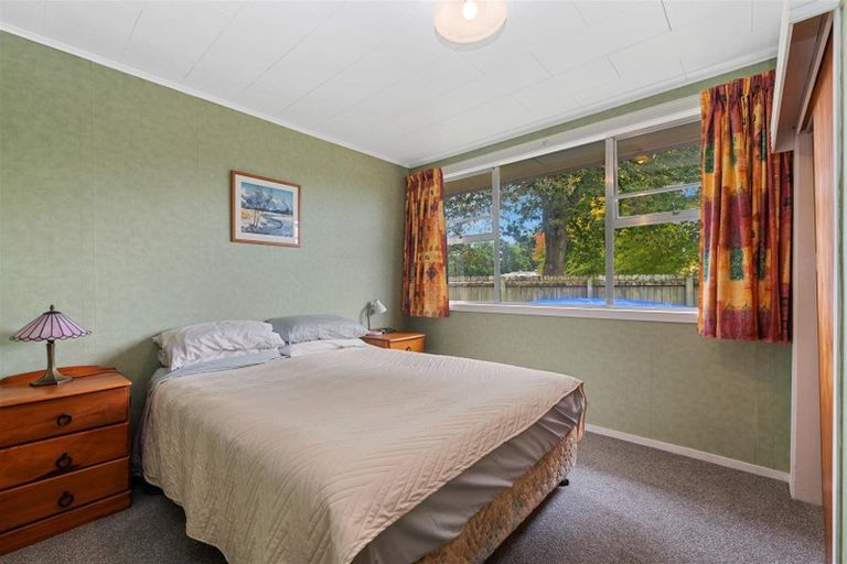 Photo of property in 42 Kahu Street, Utuhina, Rotorua, 3015