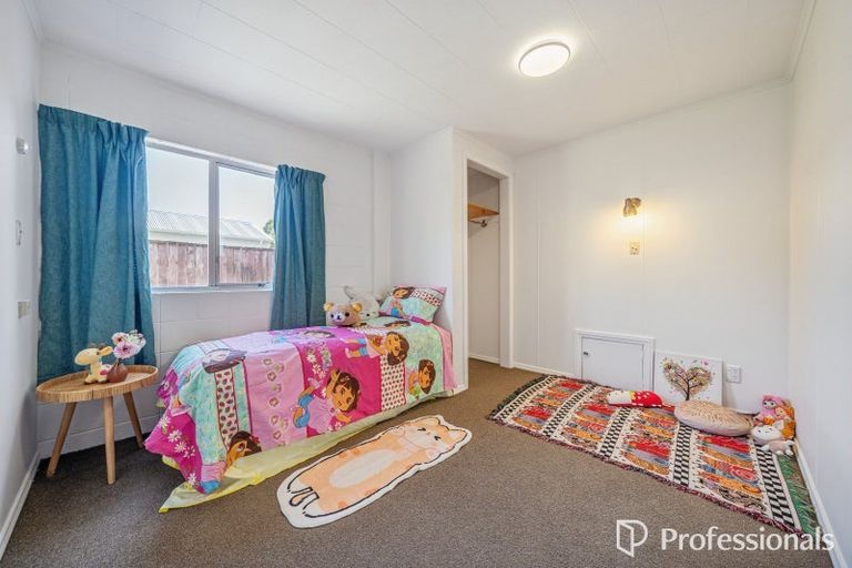 Photo of property in 3a Saint Ronans Avenue, Waterloo, Lower Hutt, 5011