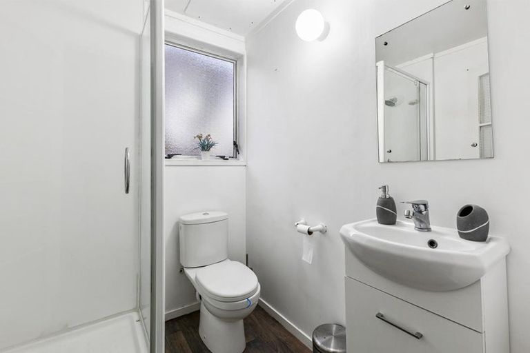 Photo of property in 75a Sturges Road, Henderson, Auckland, 0612