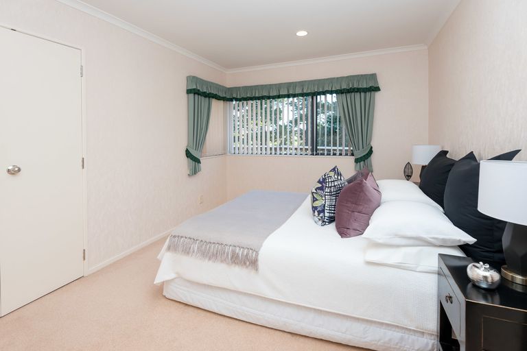Photo of property in 17 Glencullen Place, Dannemora, Auckland, 2016
