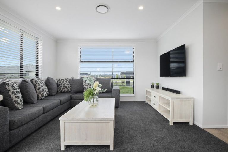 Photo of property in 13 Tabernacle Street, Karaka, 2124