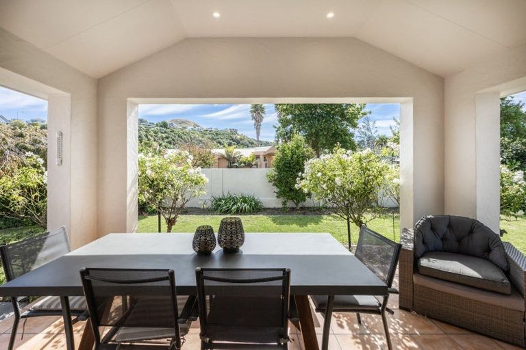 Photo of property in 21 Pukekura Place, Taradale, Napier, 4112