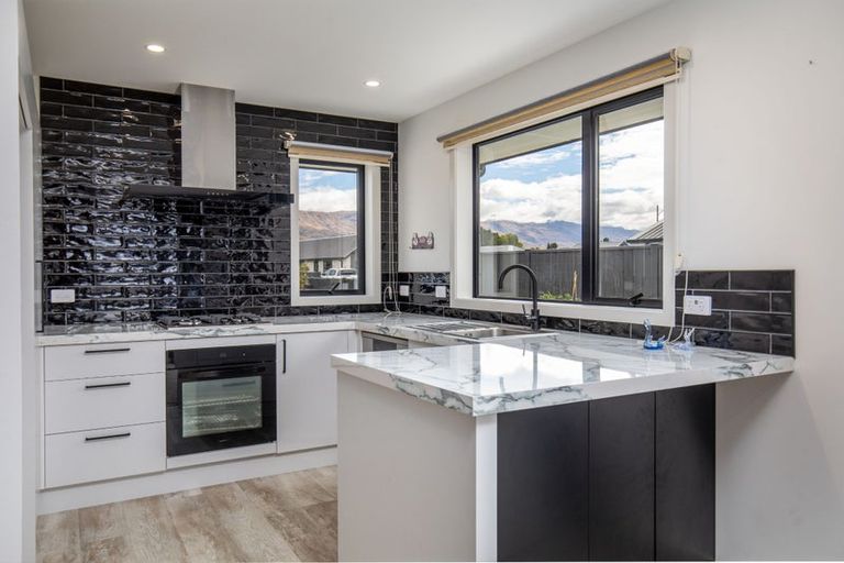 Photo of property in 55 Olds Crescent, Cromwell, 9310