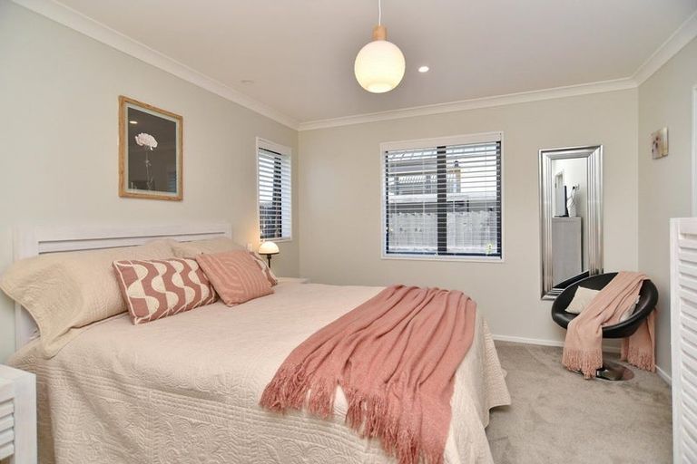 Photo of property in 19 Pembrook Close, Rangiora, 7400