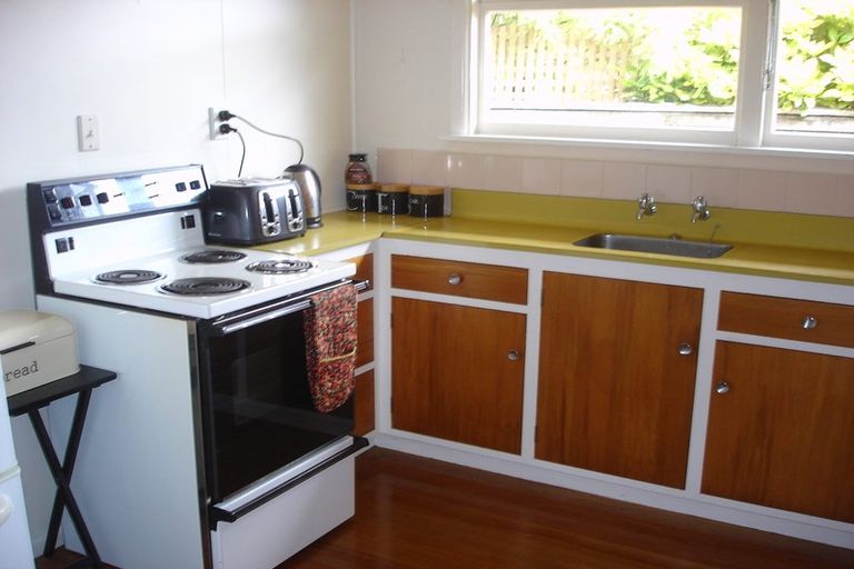 Photo of property in 10 Ferniehurst Street, Somerfield, Christchurch, 8024