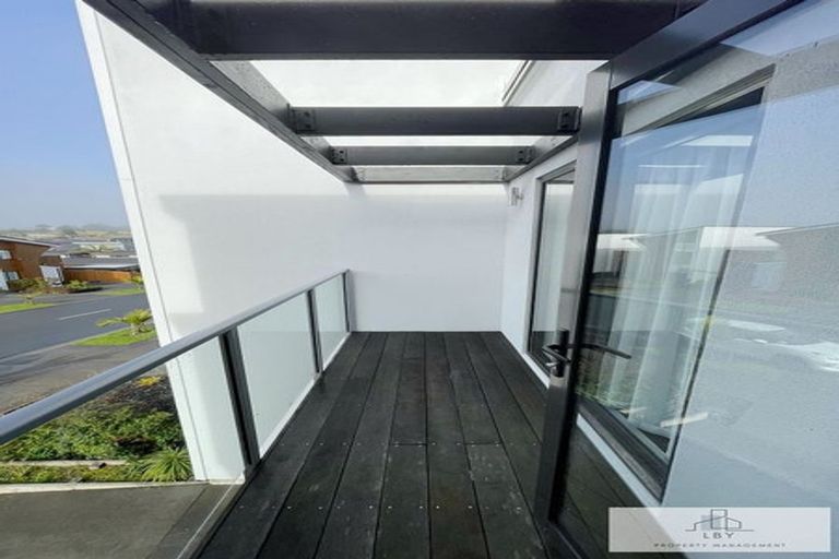 Photo of property in 250 Jack Lachlan Drive, Beachlands, Auckland, 2018