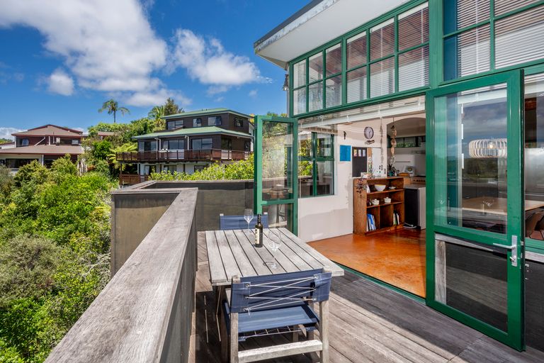 Photo of property in 6 Gannet Point, Rothesay Bay, Auckland, 0630