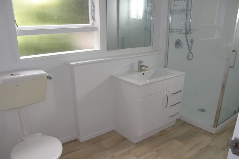 Photo of property in 11 Hereford Street, Wilton, Wellington, 6012