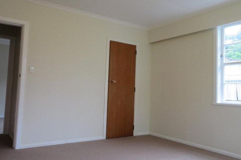 Photo of property in 8 Carter Street, Belmont, Lower Hutt, 5010