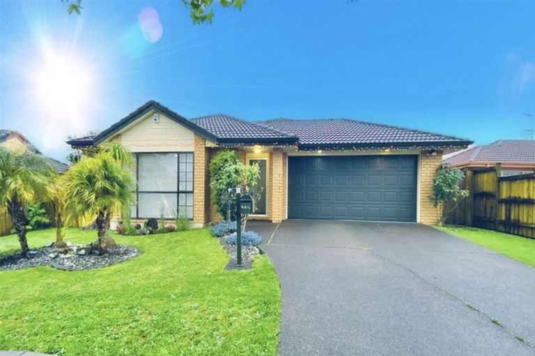 Photo of property in 3 Adair Place, Weymouth, Auckland, 2103