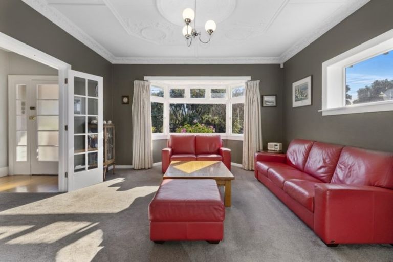 Photo of property in 32 Trafalgar Street, Waiwhetu, Lower Hutt, 5010